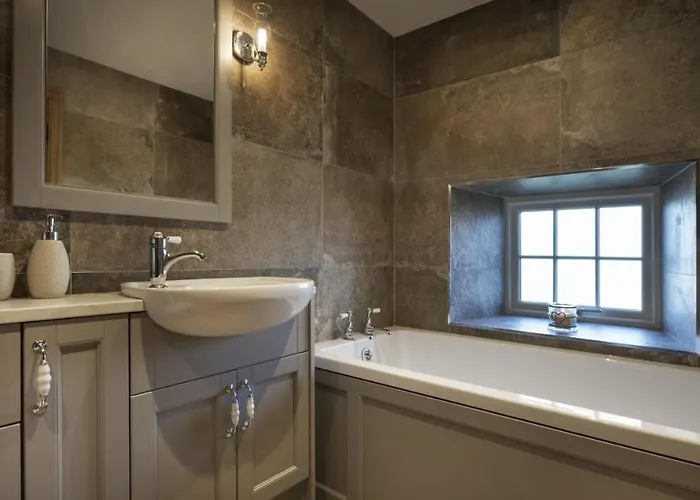 Cedar Nook Holiday home *